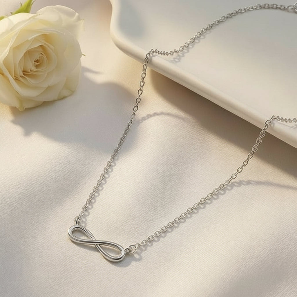 Alokki Infinity Pendant