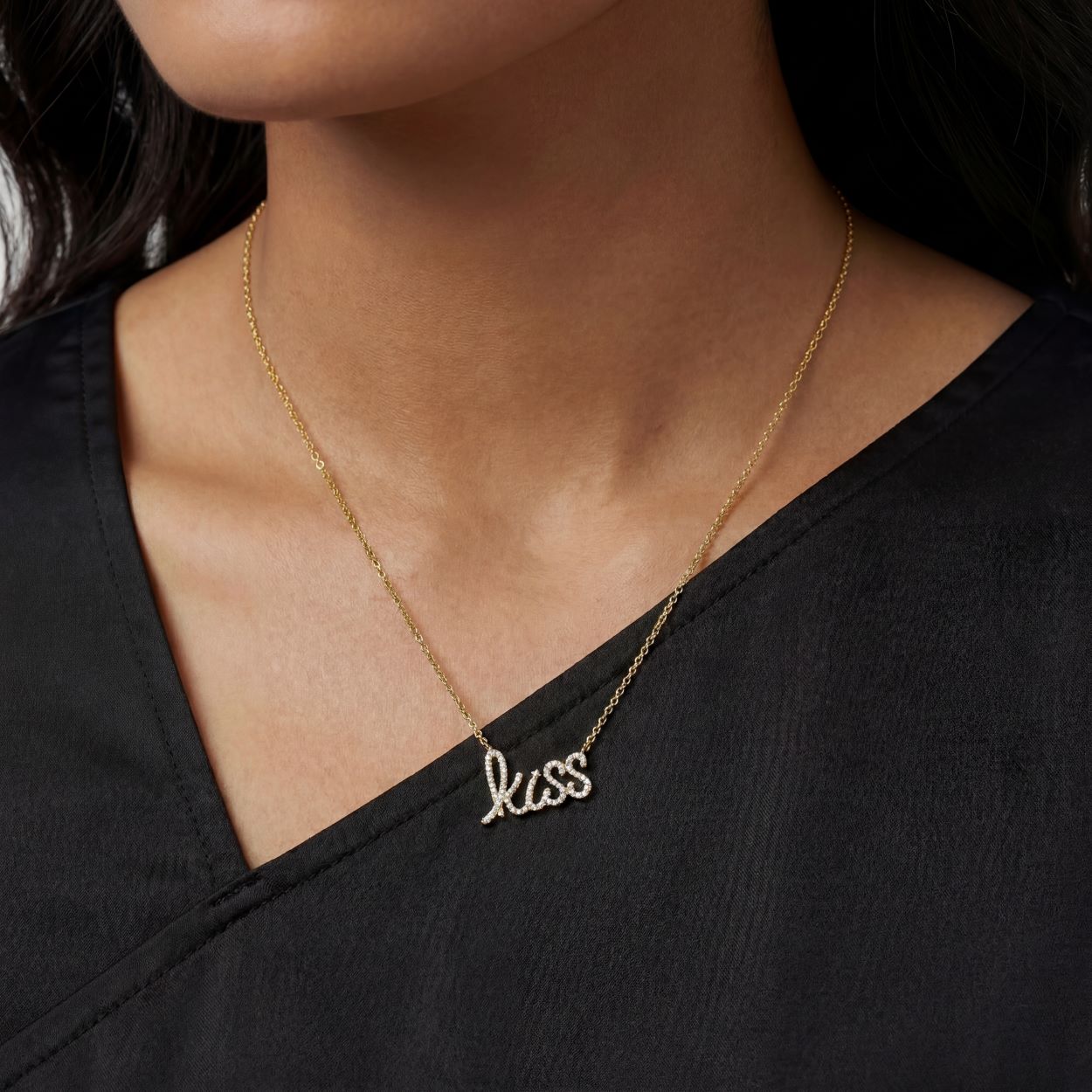 Graffitin Kiss Pendant With CZ