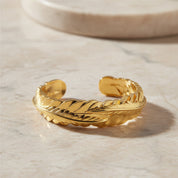 Alokki Boho Dream Narrow Feather Cuff