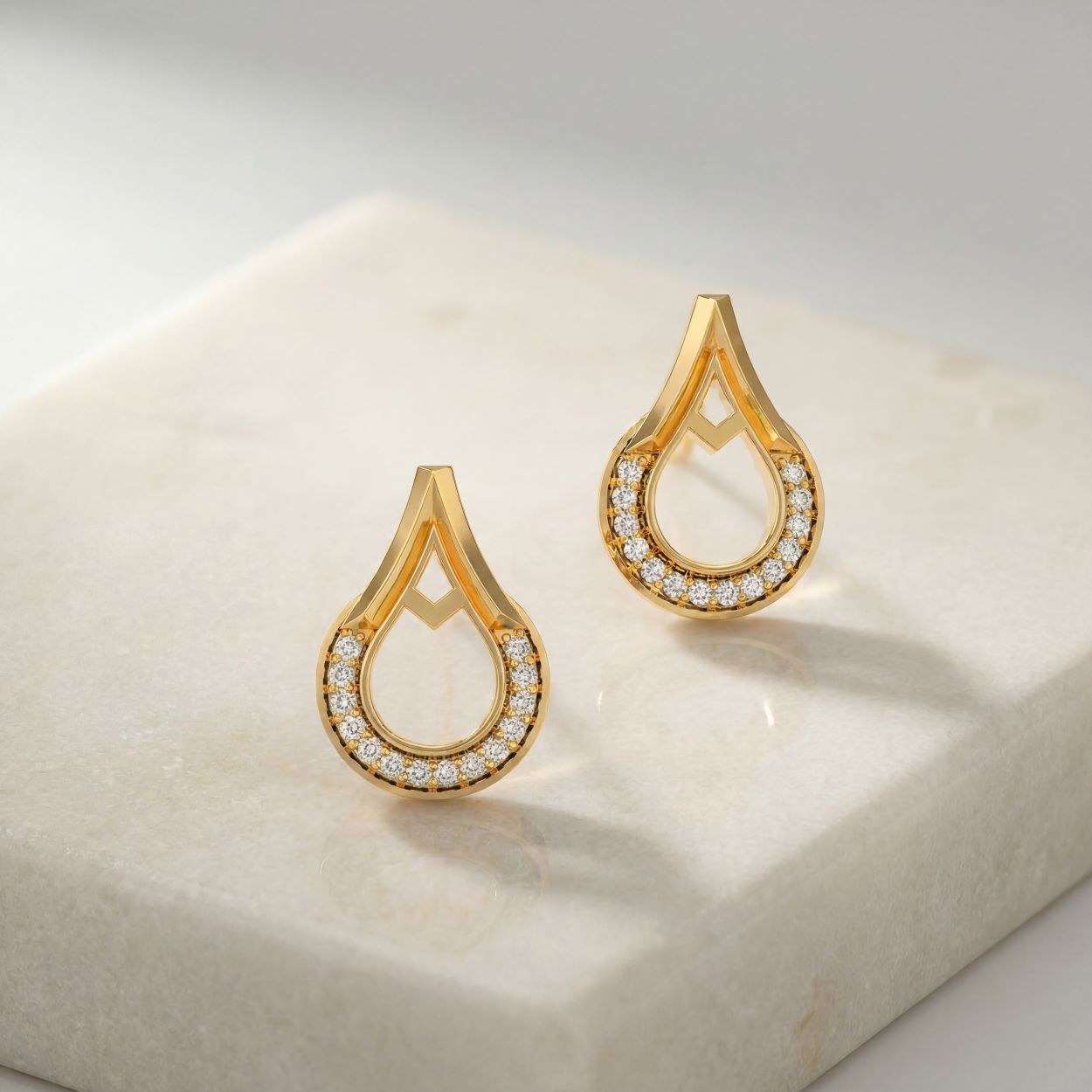 Alokki A Circle Earrings