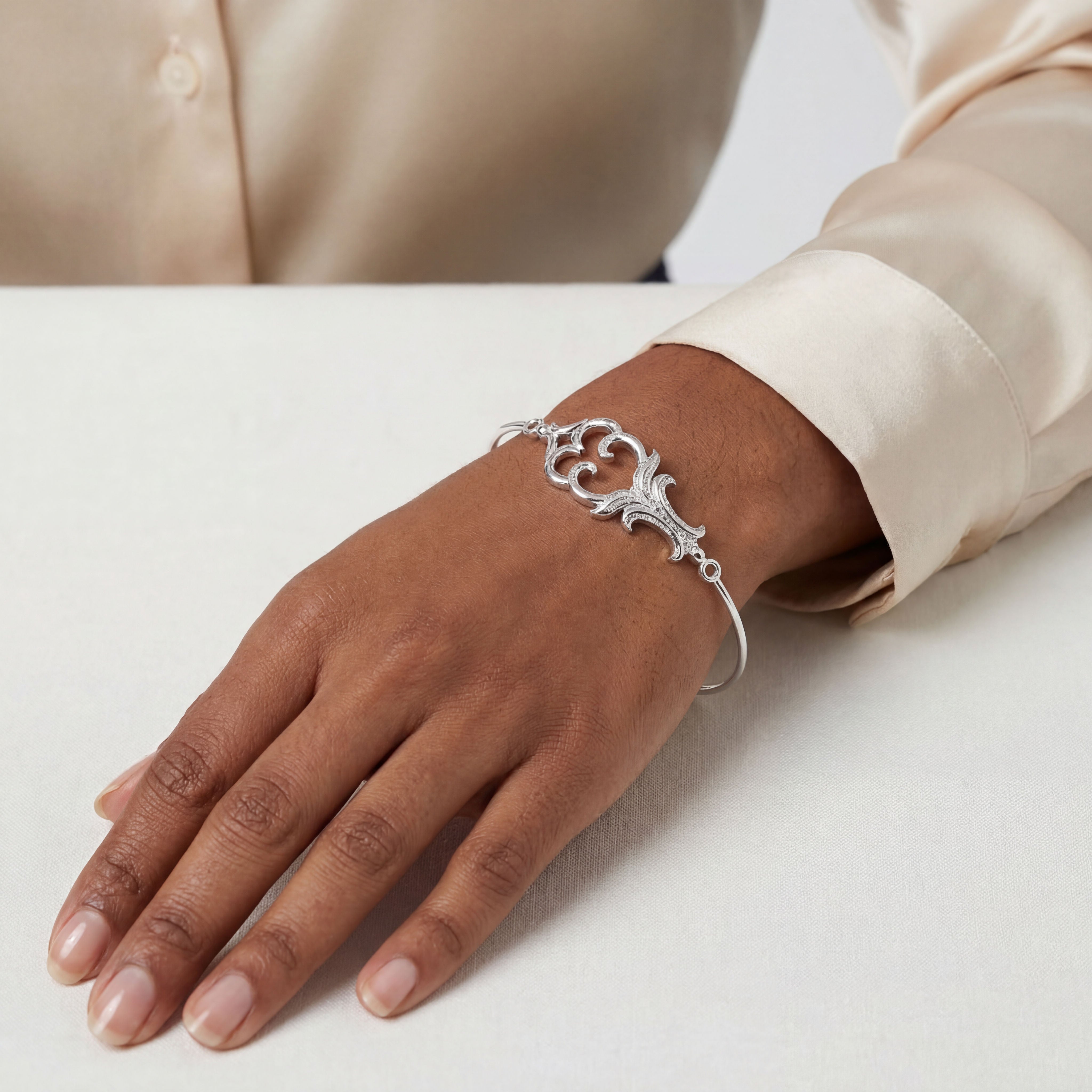 Romantic Floral Nouveau art bracelet