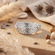 Alokki Boho Dream Narrow Feather Ring