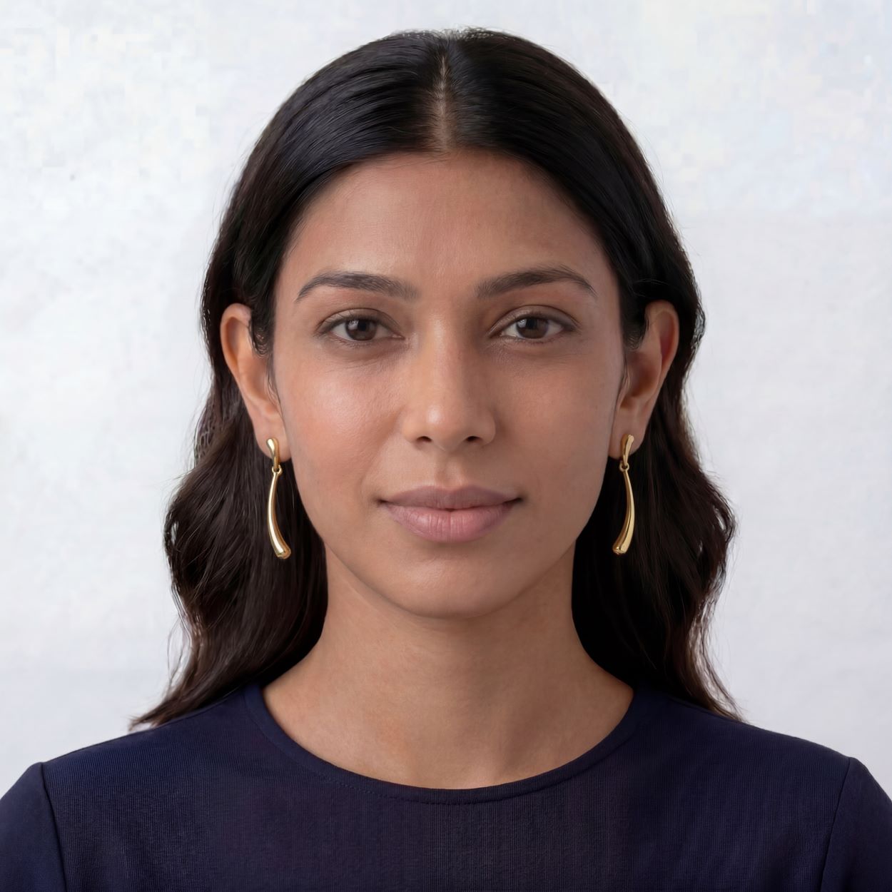 Gold_drop_earrings_4.jpg