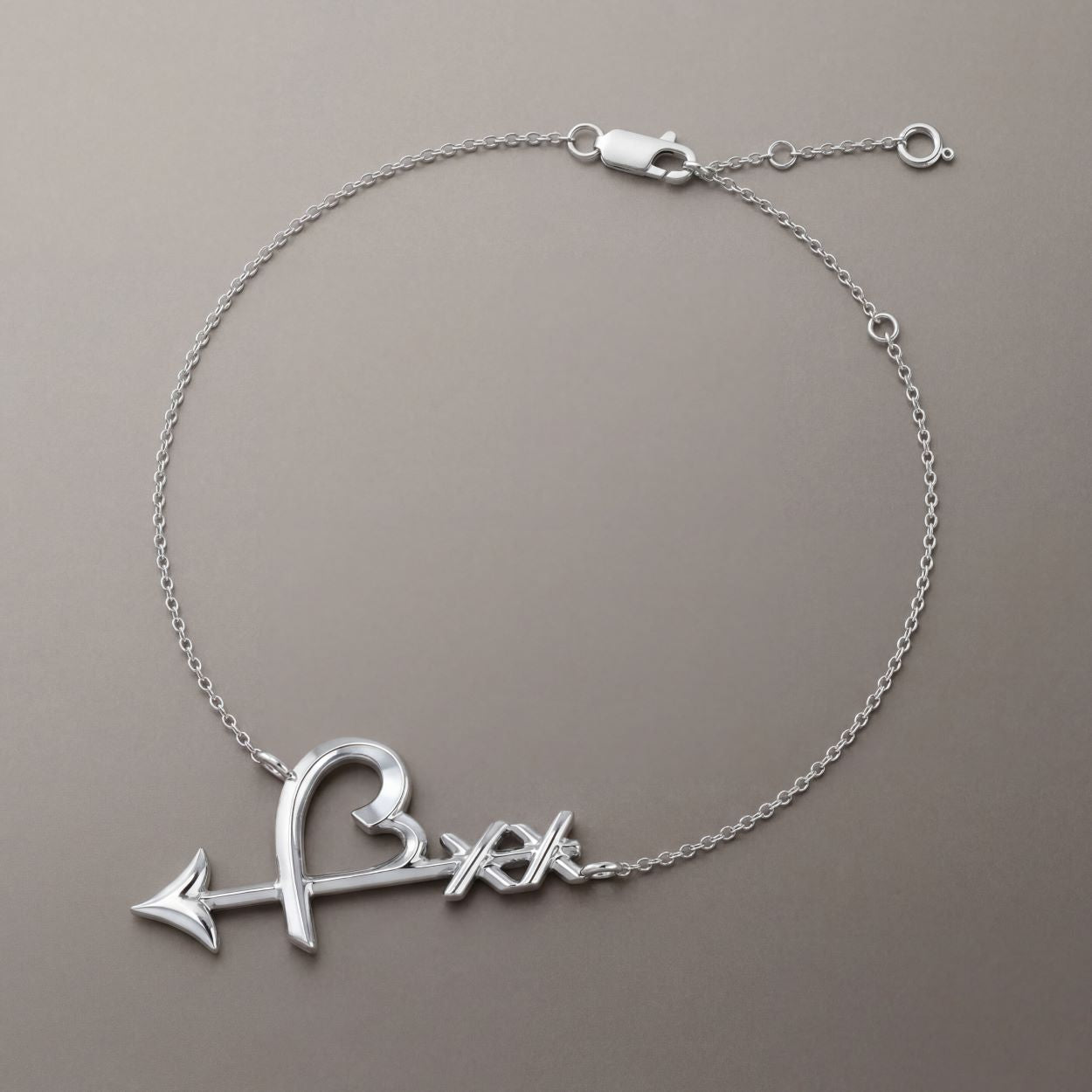 Loving heart arrow bracelet