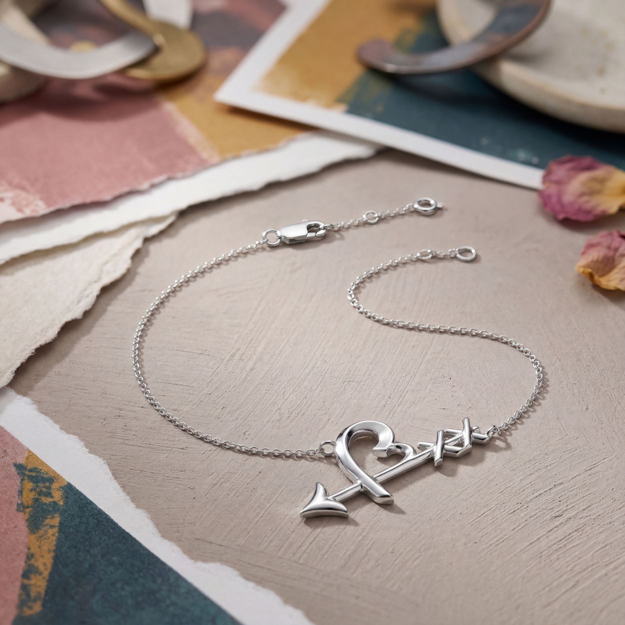 Loving heart arrow bracelet