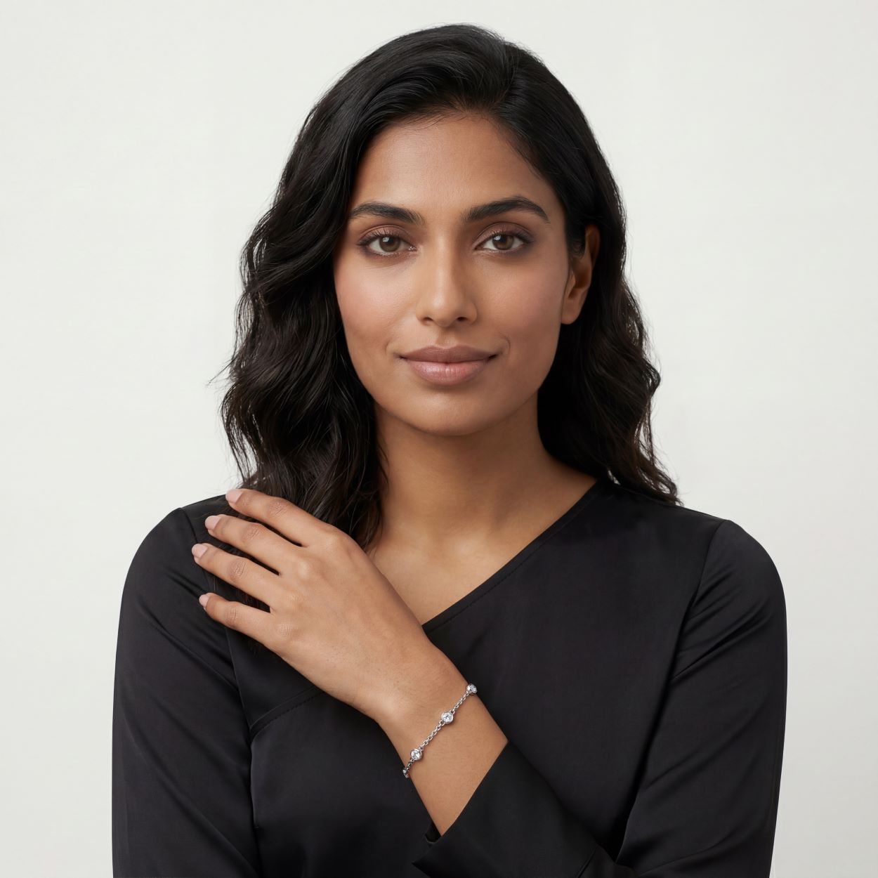 Indian_Woman_Bracelet_1.jpg