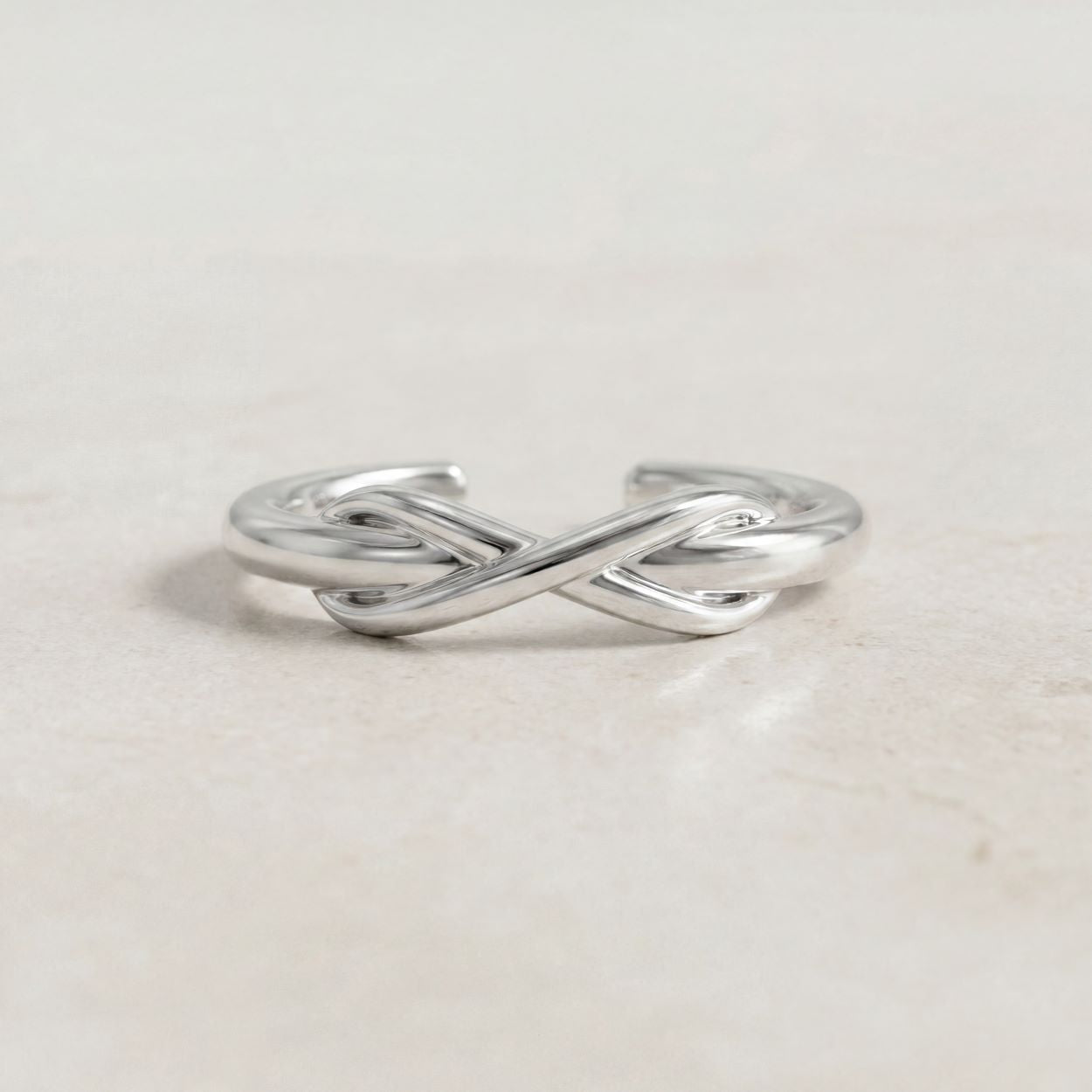 Alokki Infinity Ring
