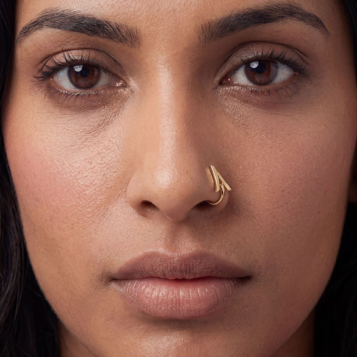 Alokki A  Nose pin