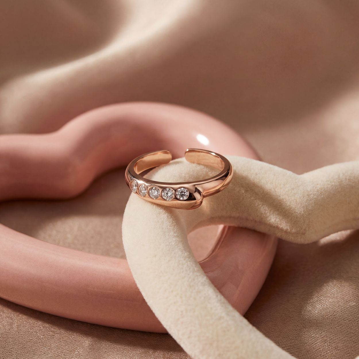Open_Heart_Ring_2.jpg