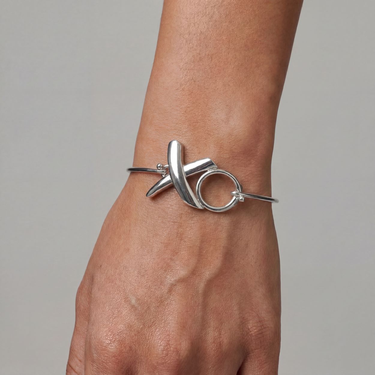Love & kisses bangle XO bracelet