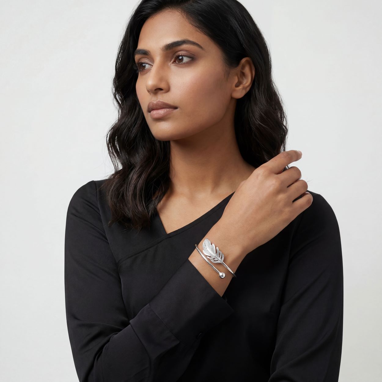 Alokki Boho Dream Feather Open Bracelet