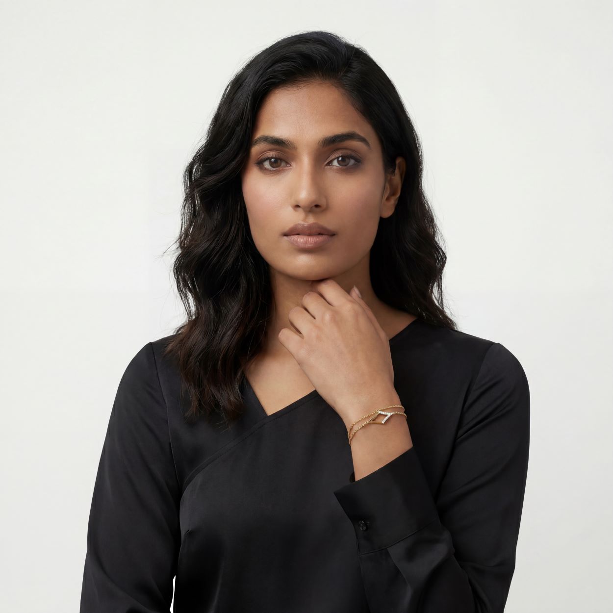 Woman_with_Bracelet_31.jpg