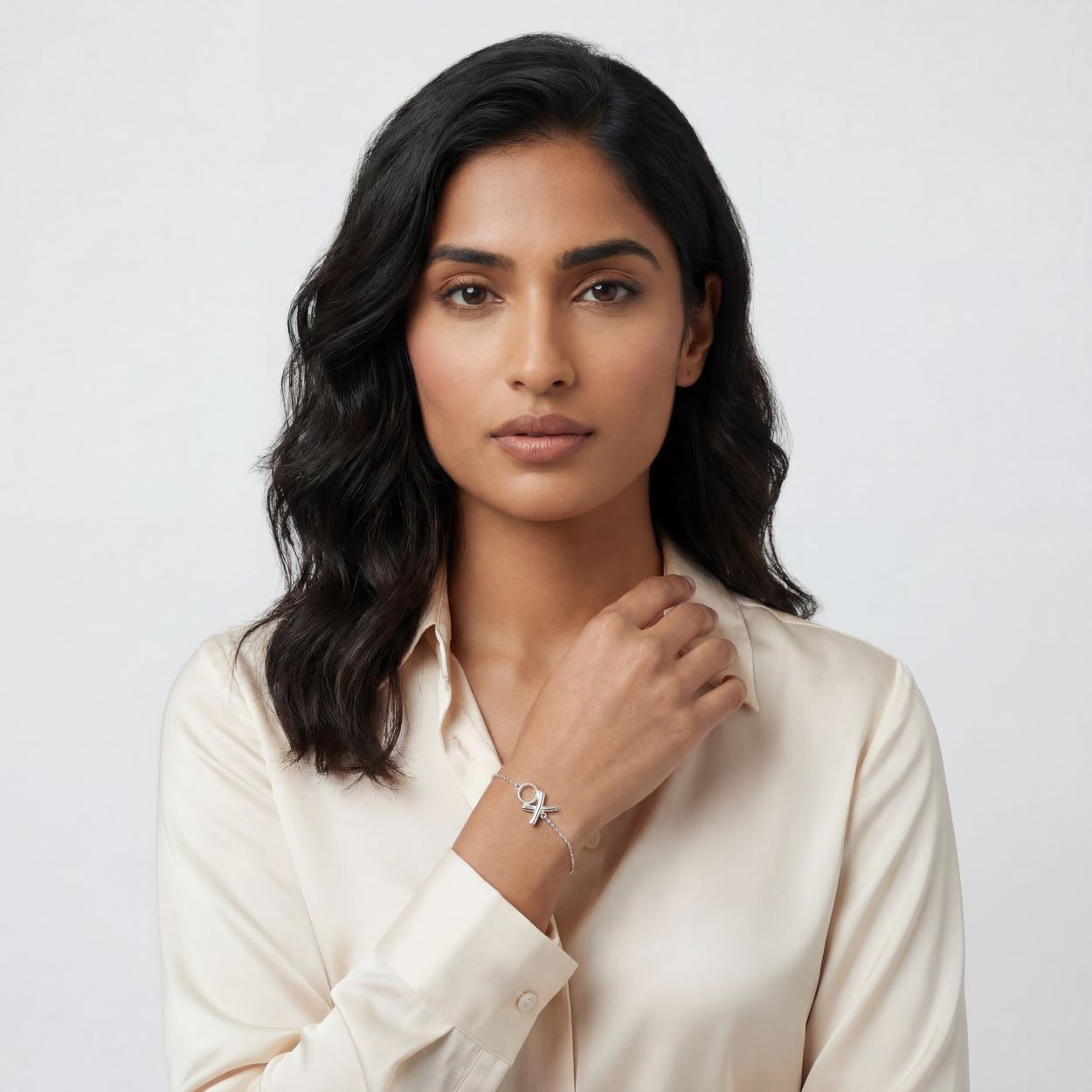 Woman_with_Graffiti_Bracelet_4.jpg