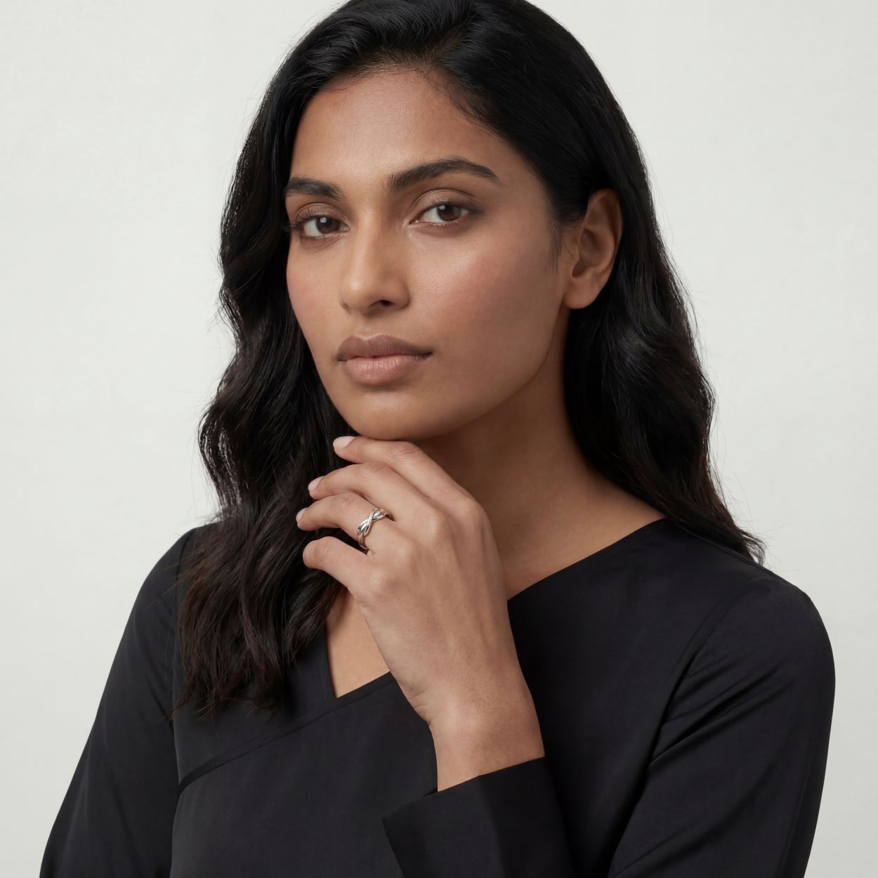 Woman_with_Ring_40.jpg