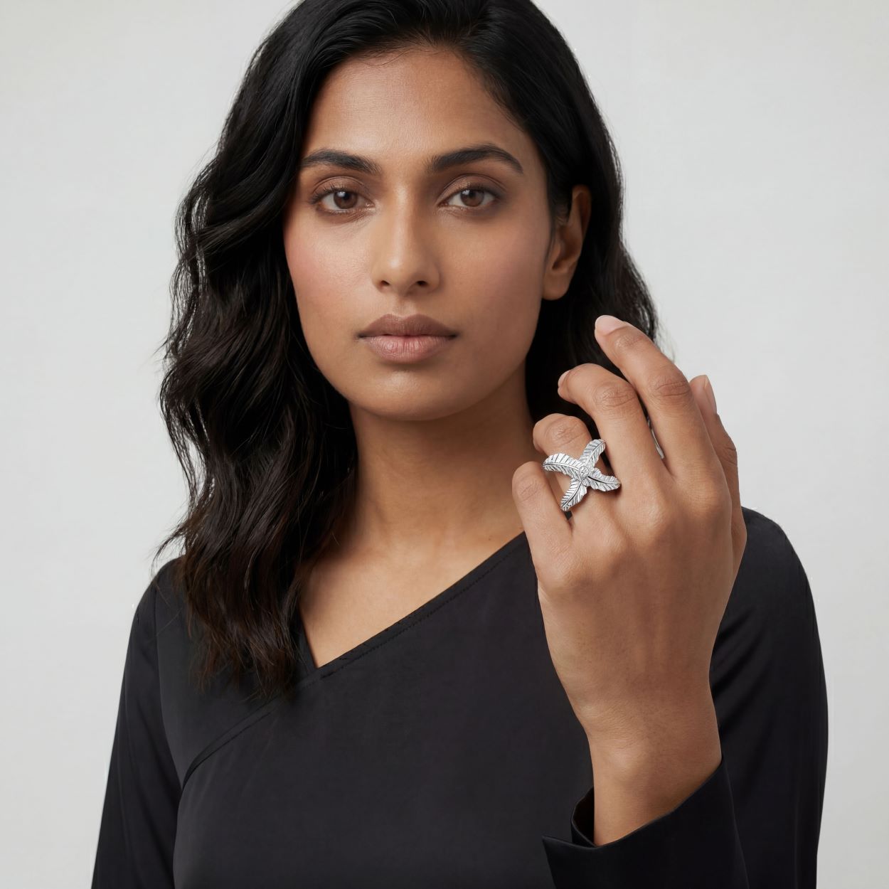 Woman_with_Ring_8.jpg