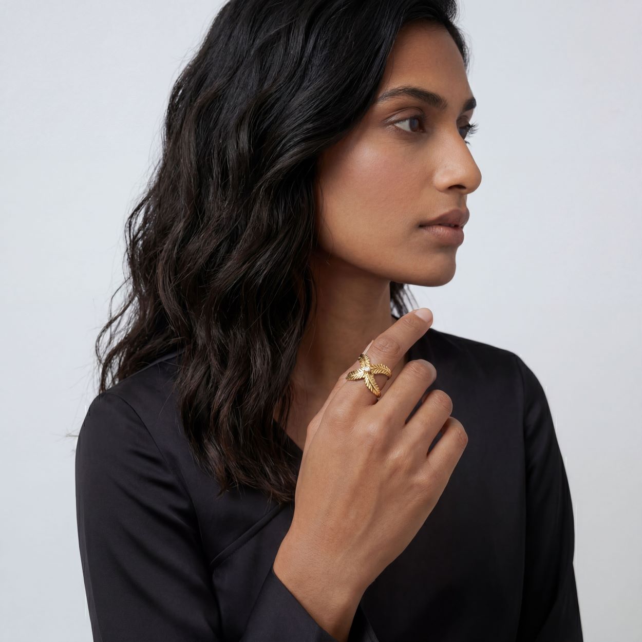 Alokki Boho Dream Criss Cross Feather Ring