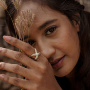 Alokki Boho Dream Criss Cross Feather Ring