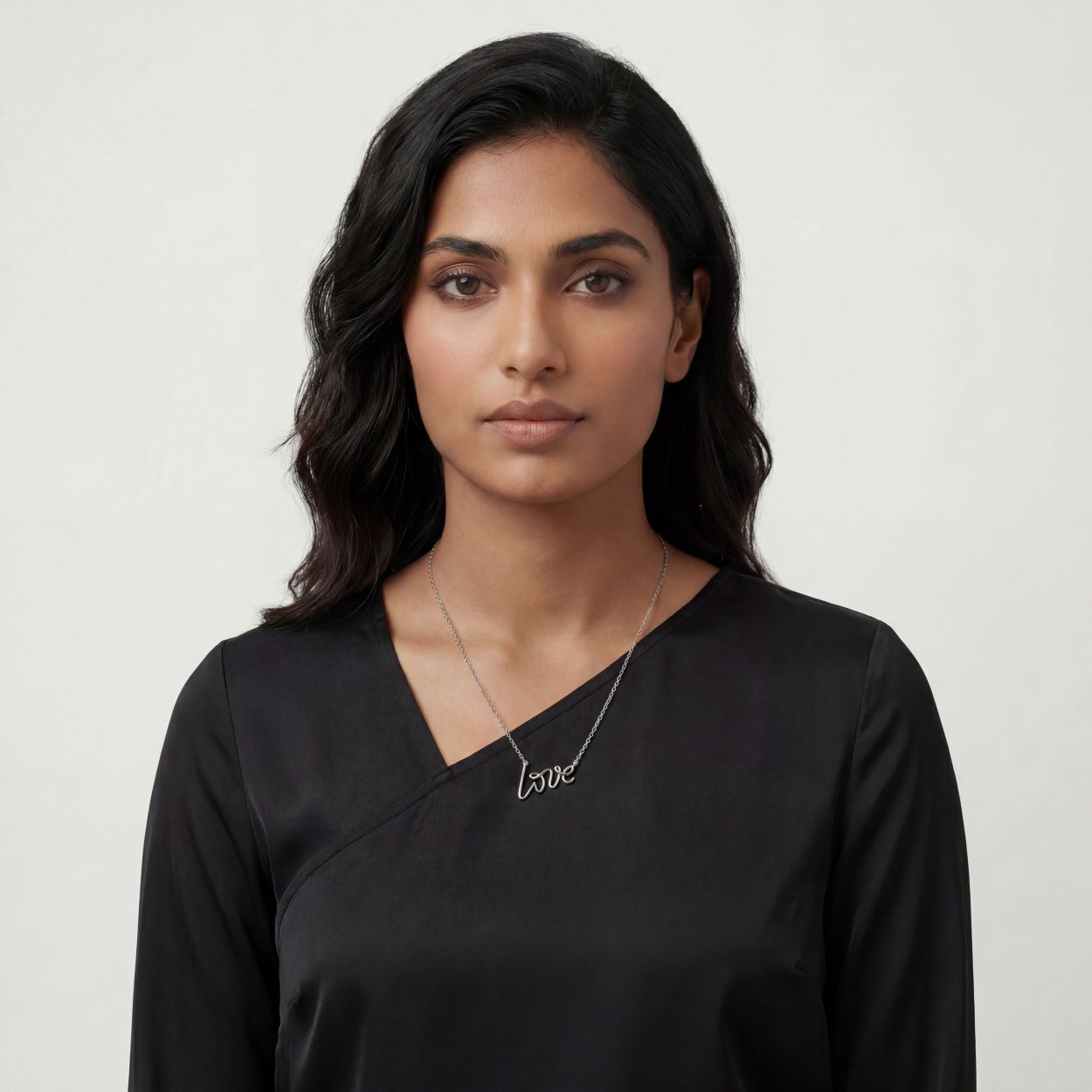 l2Woman_with_Necklace_47.jpg